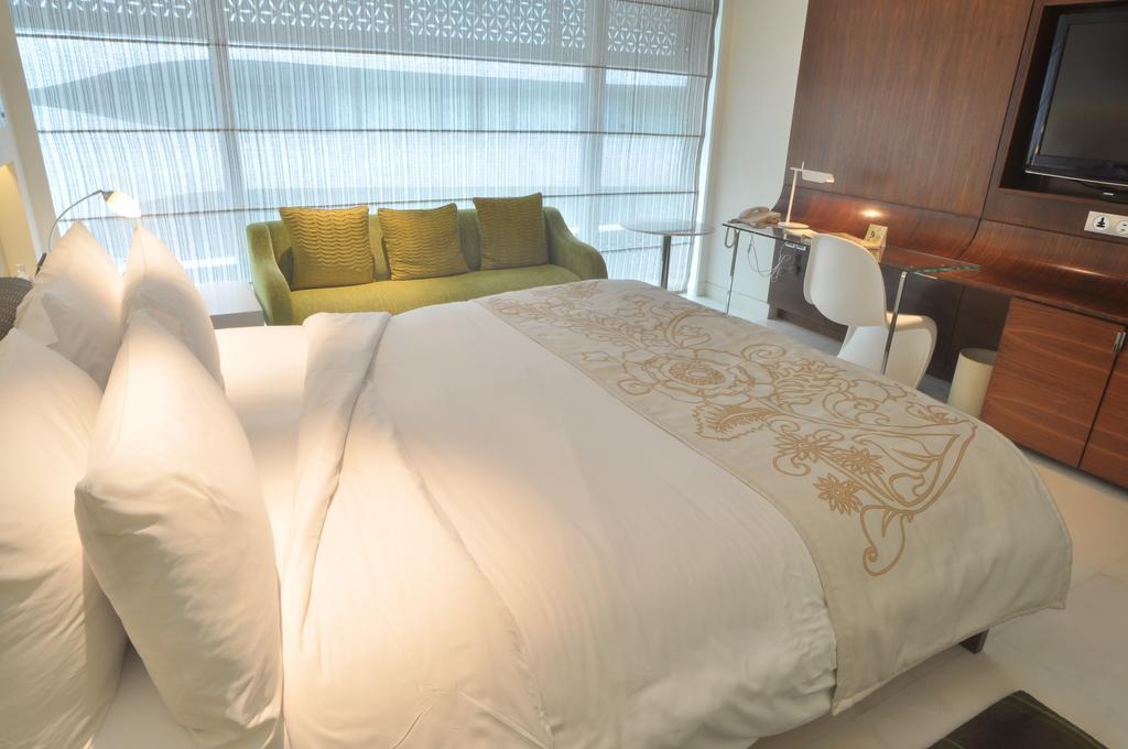 Hotel The Park Hyderabad, Banjara Hills Near Hussain Sagar Hyderabad